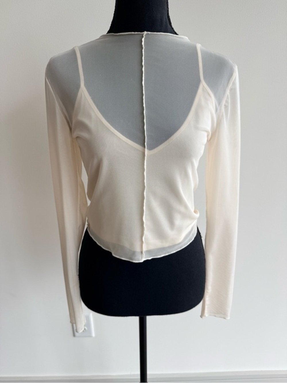 NWT Lilly’s Kloset Sheer Long Sleeve Crop Top - Cream